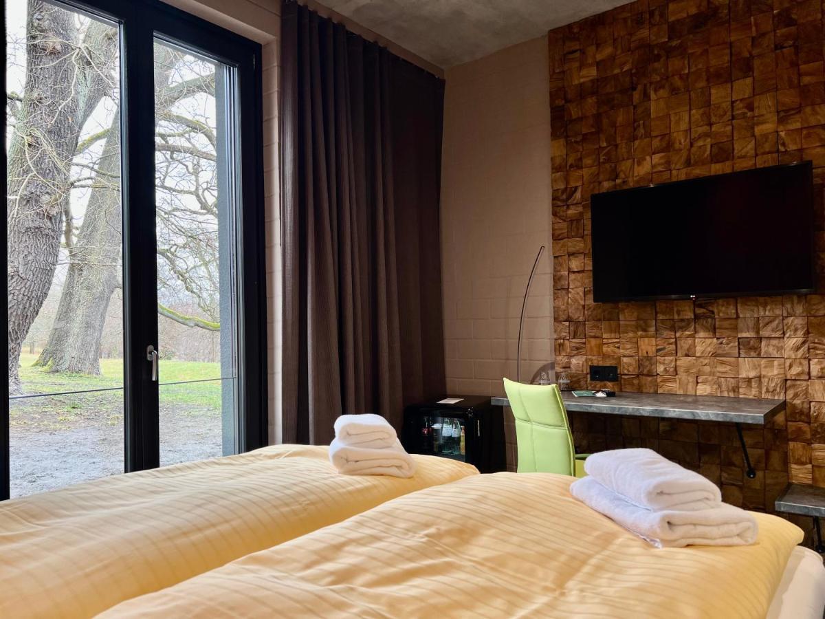 Zweirad Hotel Lenne Schwerin  Exterior photo